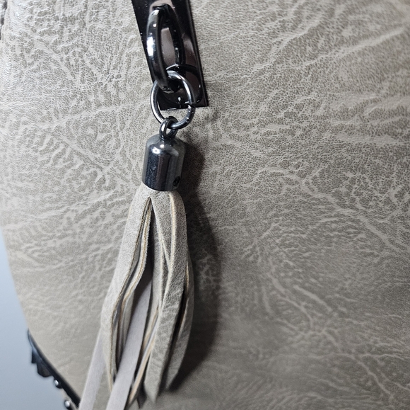 Sam & Hadley boho studded cross body bag - Picture 3 of 8